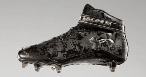 New Under Armour Run N Gun D Removable Football Cleats Men Size 8.5 Black -Deals Baseball Store 1226972 001