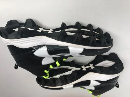 New Under Armour Kids UA Crusher RM Jr. Football Youth 4.5Y Blk/White Molded Cleat -Deals Baseball Store 2020 01 14 2011.11.22 d00d52e2 4235 4253 8f49 95faaa6a984e scaled